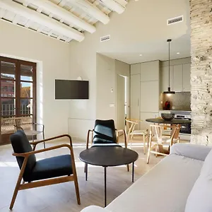 Canvas & Lofts Apartment