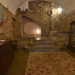 2* Casa de hóspedes Pensió Bellmirall